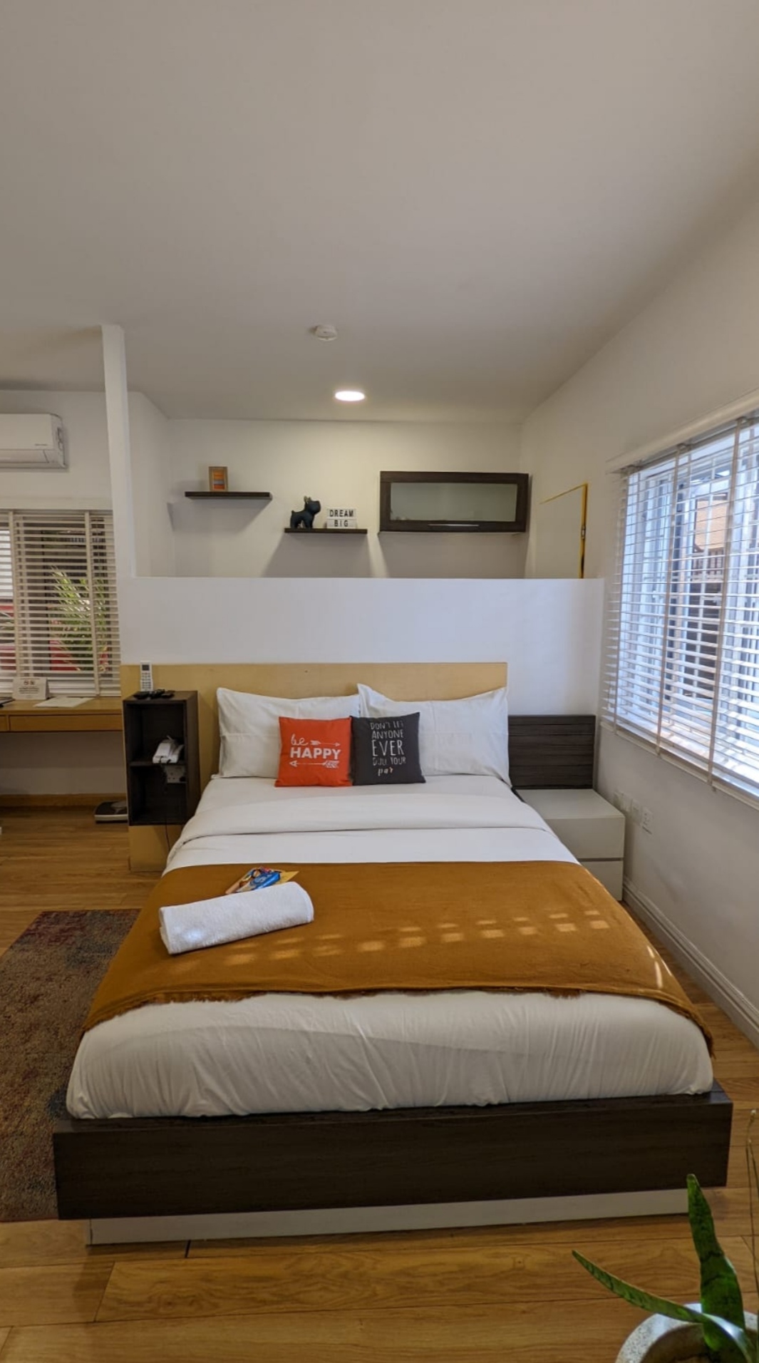 Studio Room 5